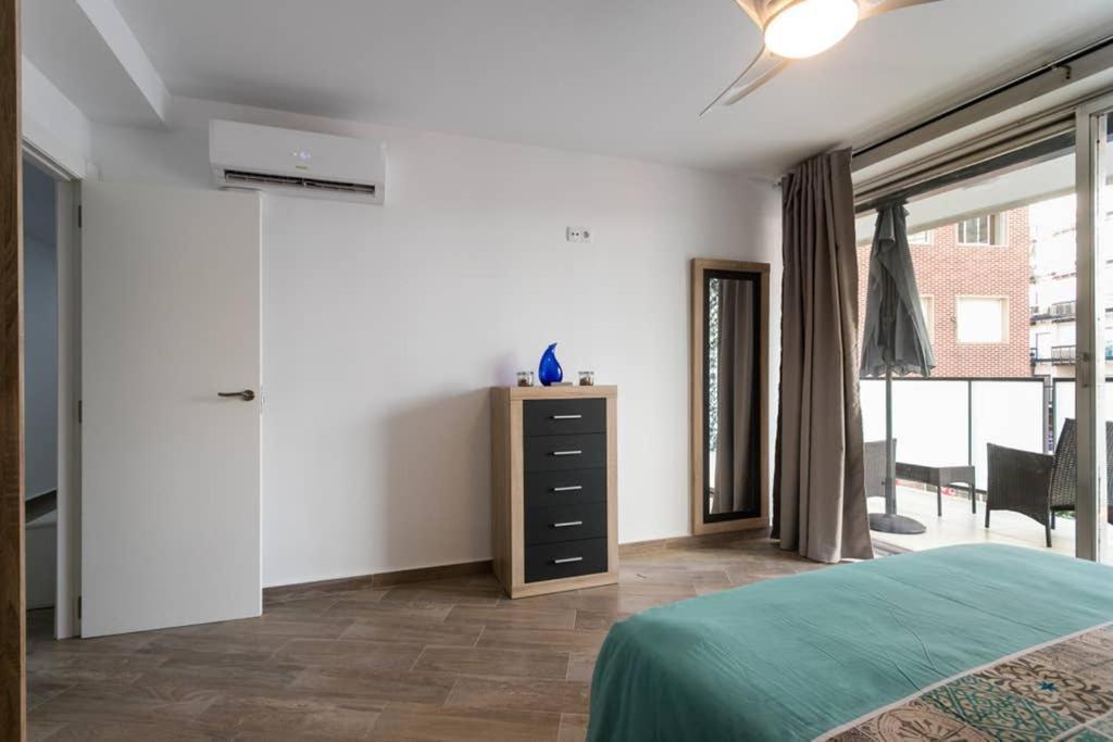 Espacioso Y Centrico Piso Con Zona Chill-Out Apartman Alicante Kültér fotó