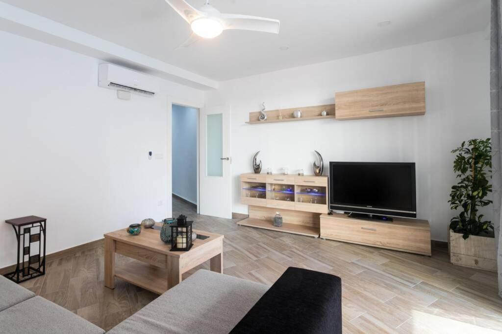 Espacioso Y Centrico Piso Con Zona Chill-Out Apartman Alicante Kültér fotó